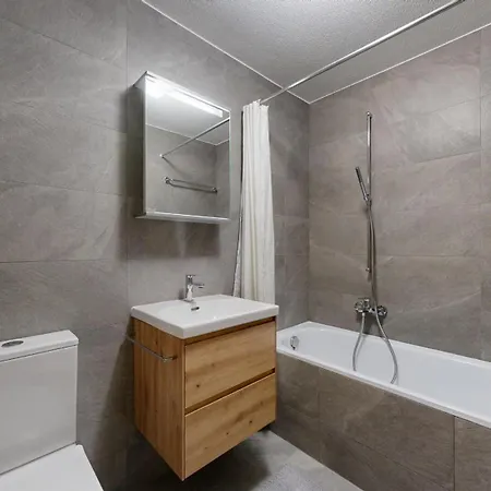 Hortensia H 022 - View 4 Pers ヴェゾナ